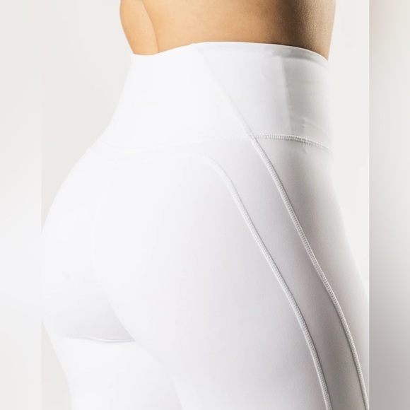 White Pulse Surge Legging - Picture 6 of 9